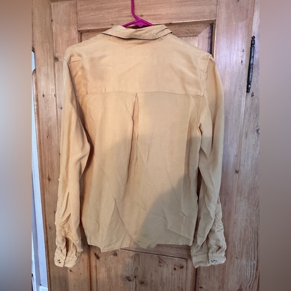 🎉Thread & Supply Button Down Shirt Long Sleeve Front Tie Option Size Medium - Picture 2 of 9